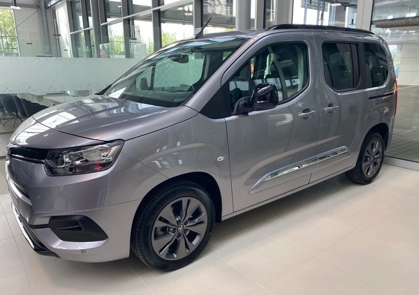 Toyota Proace City Verso cena 162900 przebieg: 15, rok produkcji 2023 z Poznań małe 191